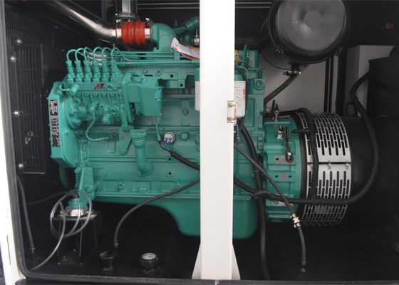 o gerador à espera diesel da cor 220kva branca/faz isolamento sonoro o gerador diesel silencioso
